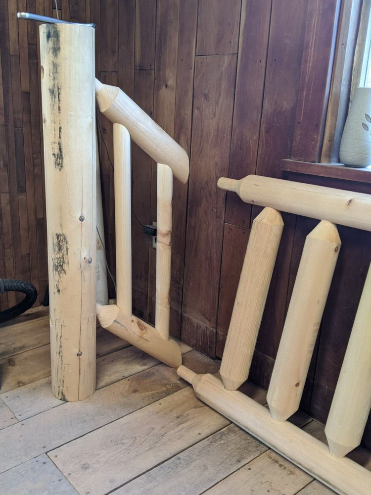 3.5" Top, Bottom, and Spindles; Angled Stair E...
