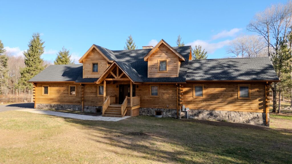 Estemerwalt Log Home